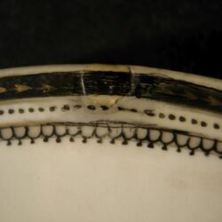 Porcelain plate