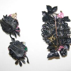 Brooch & earrings